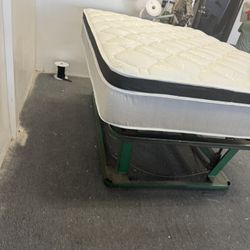 Mattress Queen Firm  