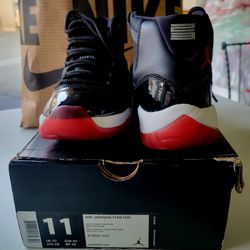 Air Jordan 11 Retro Black/Varsity/Red-White