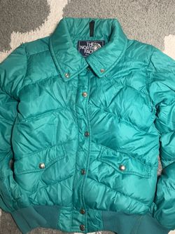 Vintage North face women’s puffer down jacket size 6