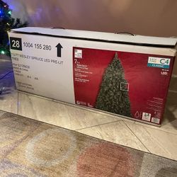 7.5 ft Pre-Lit Christmas Tree – Original Box – $50