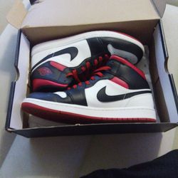 Jordan 1 White Red Black Size12