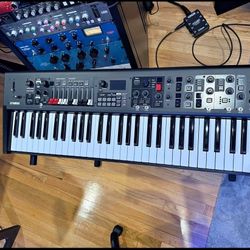 YAMAHA YC61 
