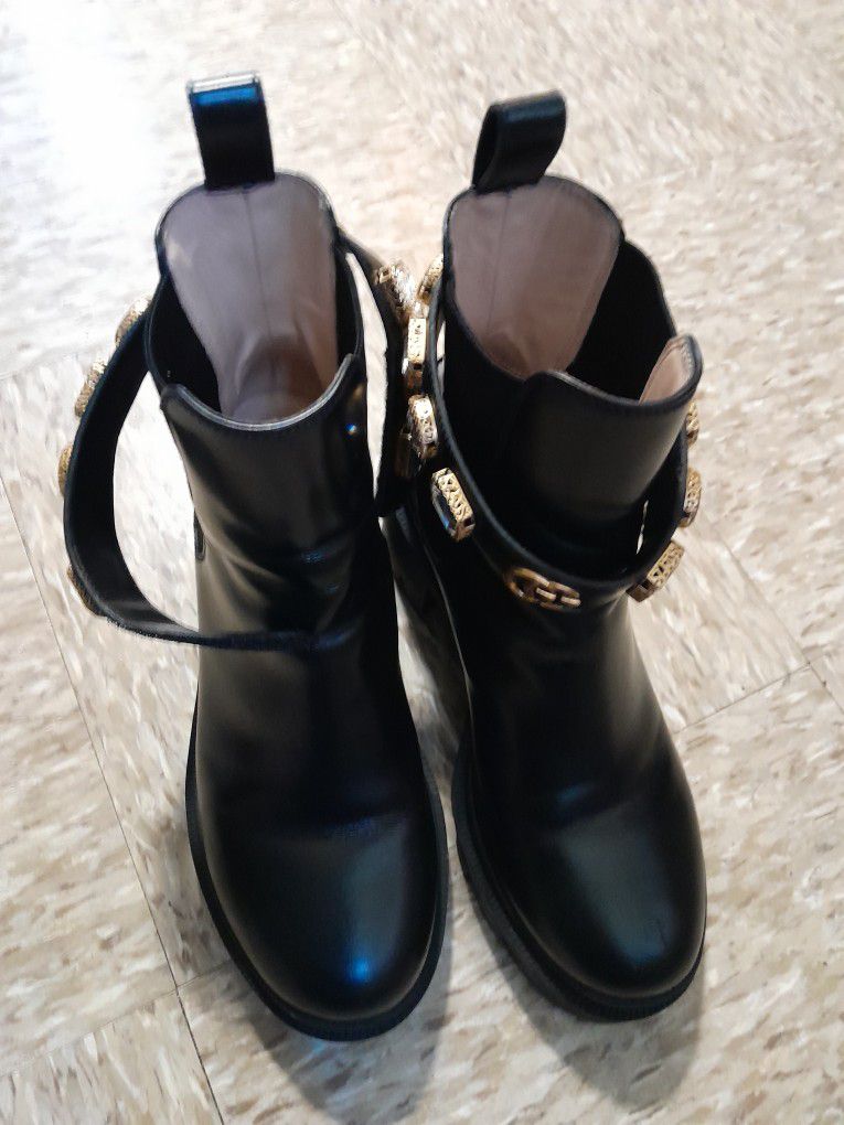 Women Gucci Boots Size 10.5 for Sale in Union City, NJ - OfferUp