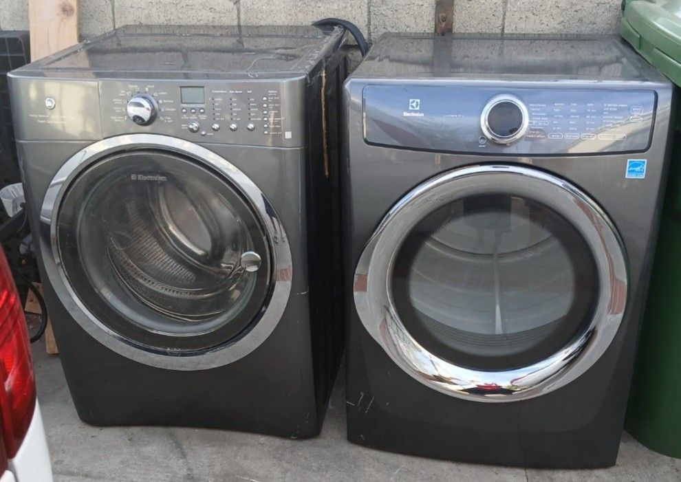 ELECTROLUX WASHER AND DRYER 