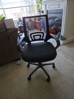 SWIVEL DESK CHAIR