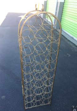 Metal wine rack