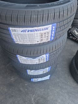 Set 215/55/17 WINRUN