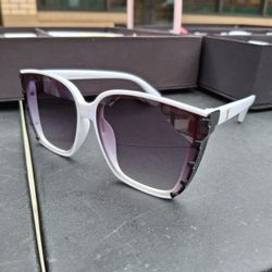 Black And White Glasses 