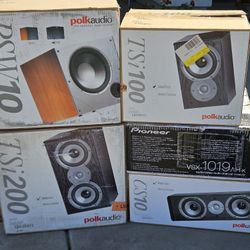 Complete Home Entertainment System - Just in Time for Christmas!!