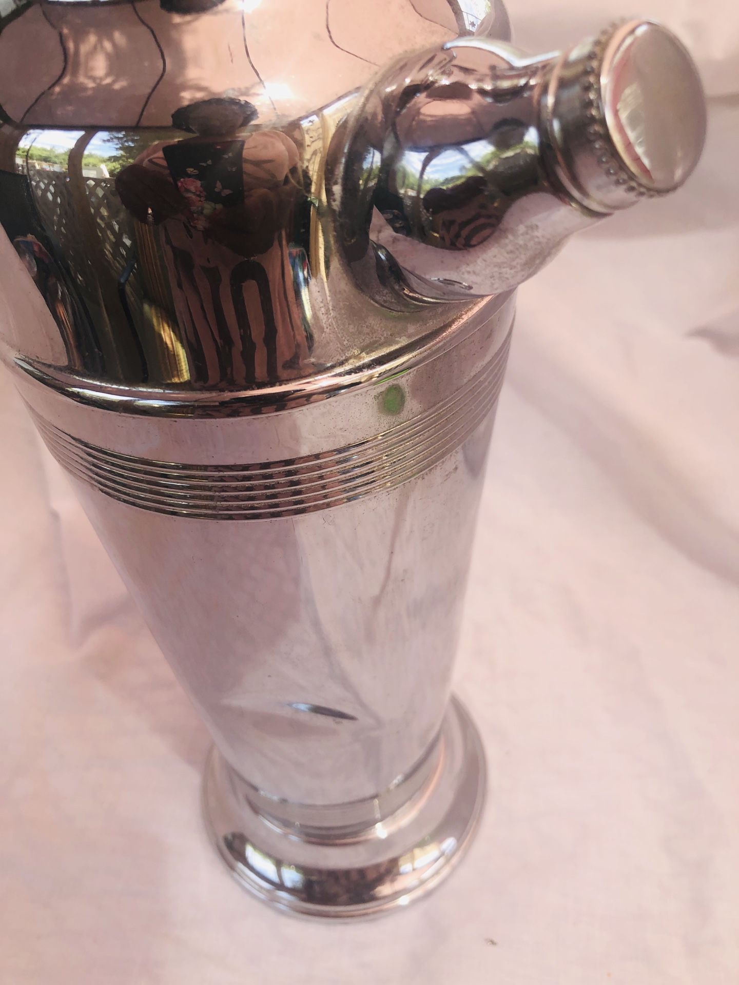 Mid century Bare-ware shaker stainless 13 inches tall make your favorite drink for your family great shape