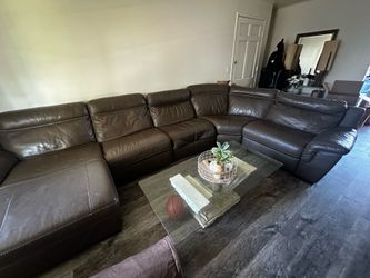 Sectional couch