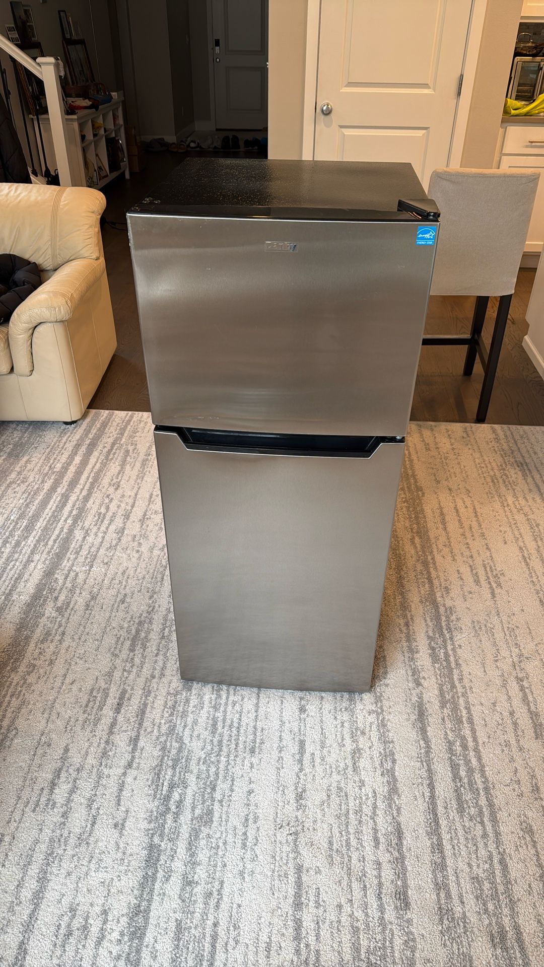 Danby Refrigerator DCRD042C1BSSDB