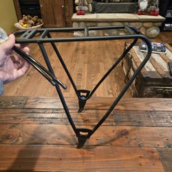 Bicycle rear cargo rack