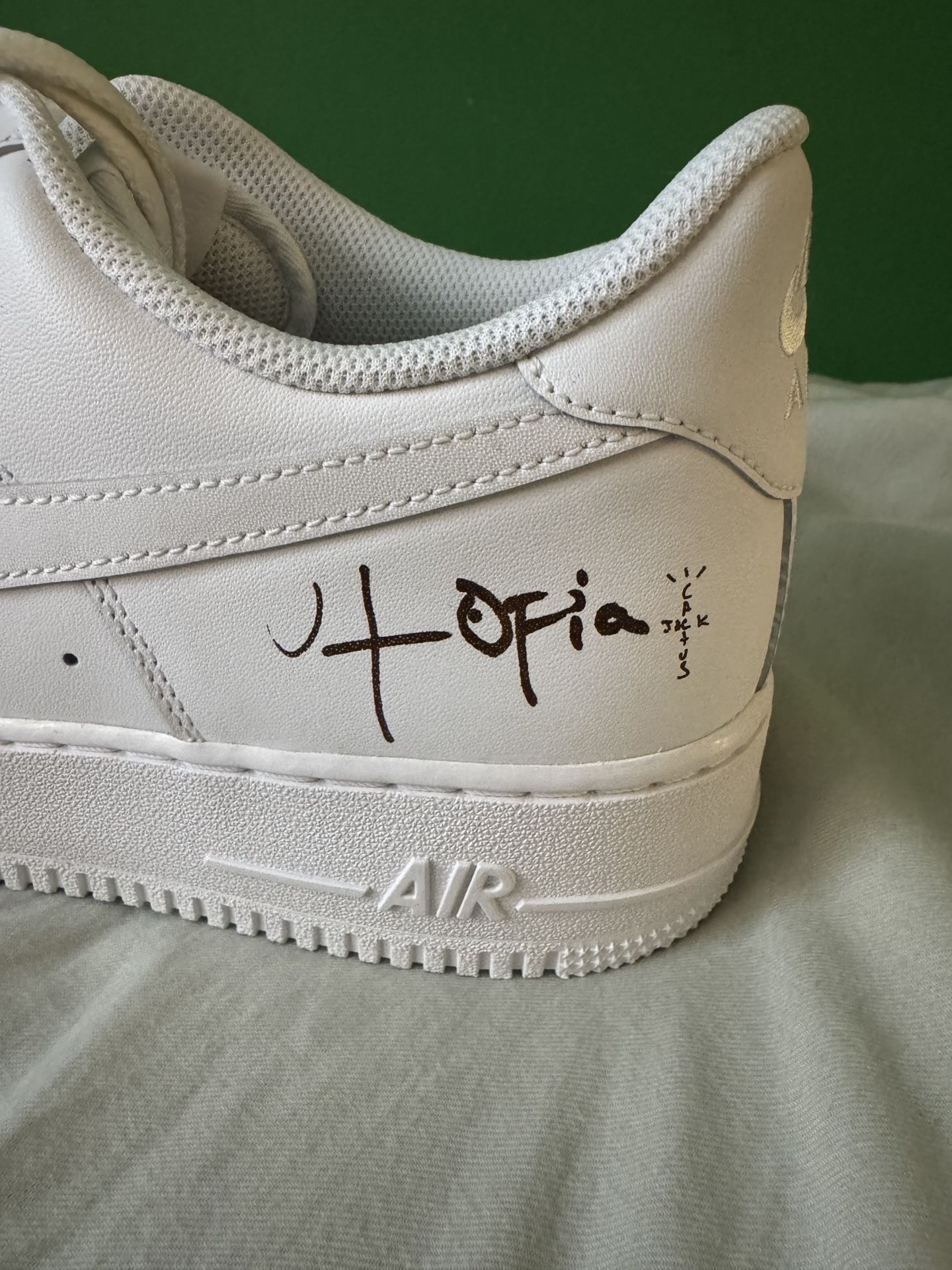 Nike Air Force 1 Travis Scott size 13 Size 13 - Nike Air Force 1  main image 4