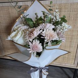 
💐 Fresh Flower's Bouquets/Arrangements/Wedding/Funerals & more!
