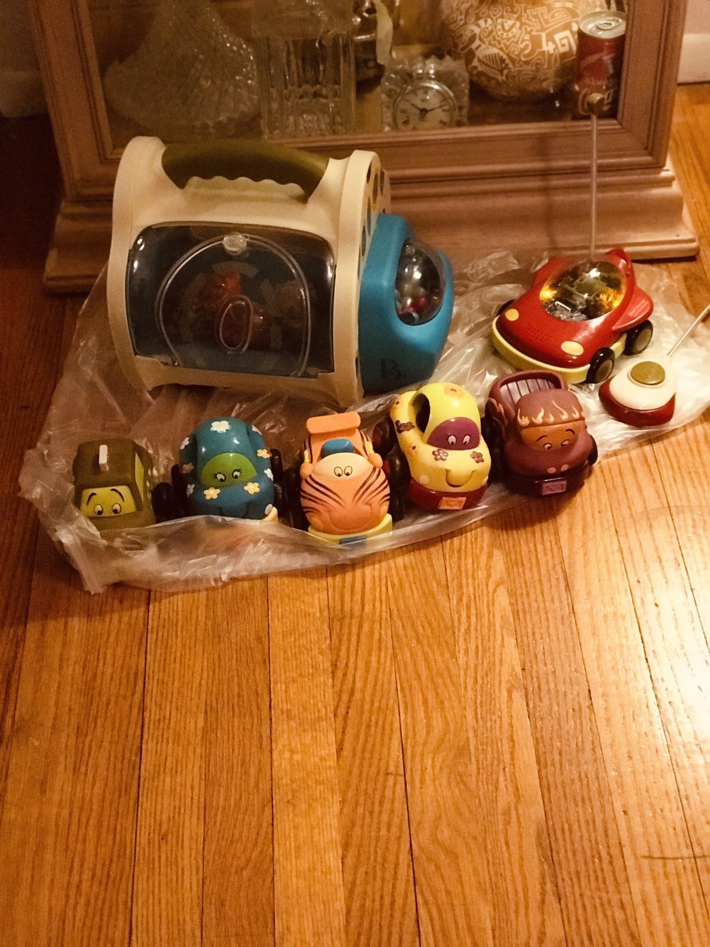Justb - byou Toys Remote Control Car, 5 pullback cars (please View pics and read description for other toy)