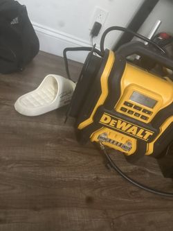 Dewalt Compresor And Jumper