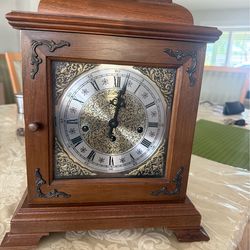 VINTAGE HAMILTON MANTLE CLOCK