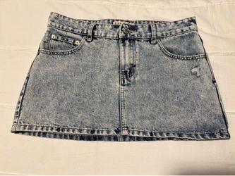 Signature 8 Light Wash Denim Mini Skirt Size Small Distressed Y2K