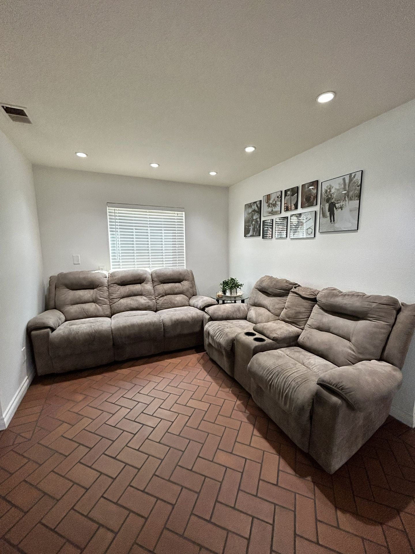 Recliner Couches  ( FREE !!!! )