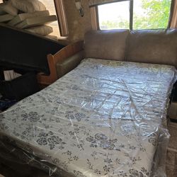 Hideaway Couch 