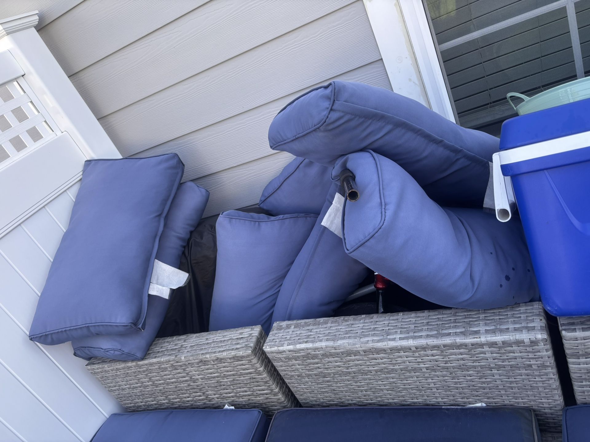 Patio Set - Pick-Up Only 