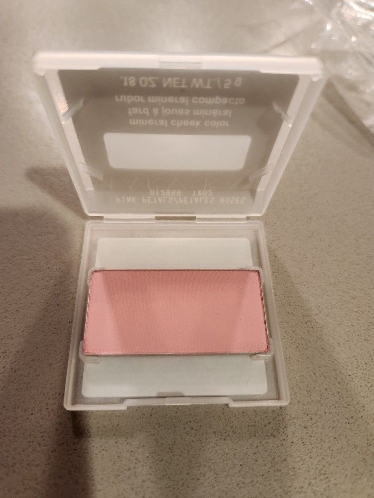 New Mary Kay Pink Petals