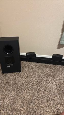 Insignia Soundbar with Surround sound and Subwoofer and