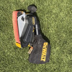 DeWalt 20V XR Cordless Band Sander