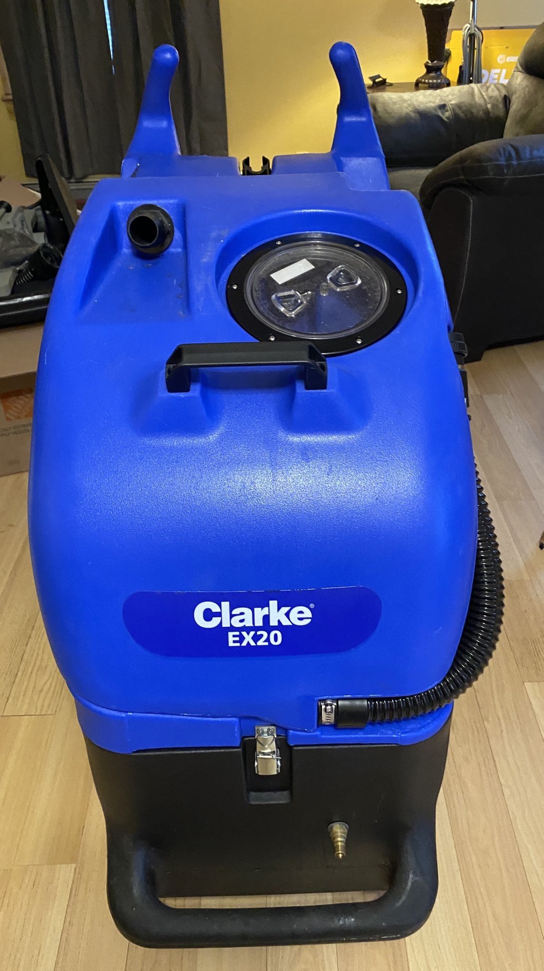 EX20 Auto Scrubber