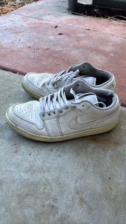 Nike Air Jordan 1 Low White Sneakers