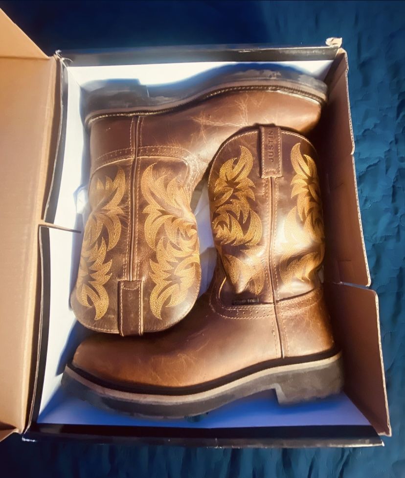 Justin Stampede Steel-toe work boots.