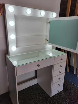 Vanity's