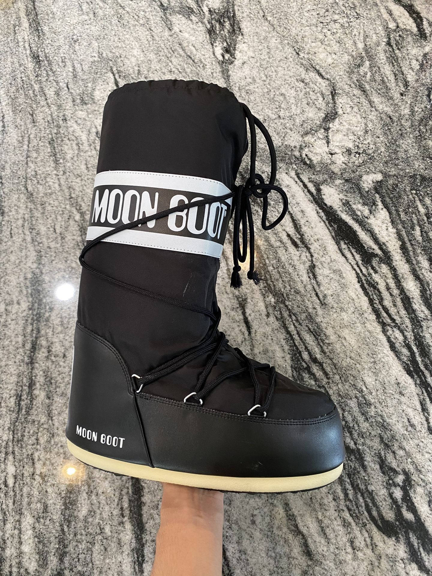 Moon Boots