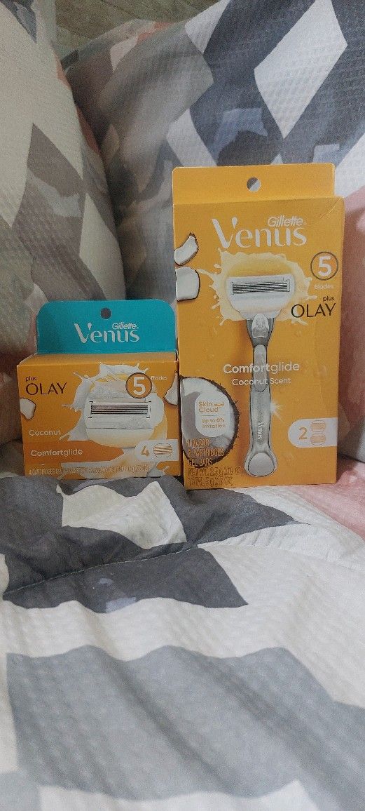 ** Olay Razor AND Refills