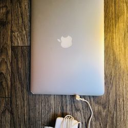 APPLE 🍎 MacBook Air 💻  Laptop 