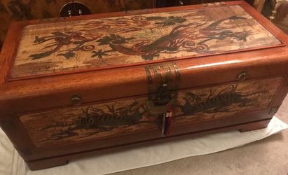 Rare Hope chest Lots Of Color , Carvings, Glass Top Extremely Museum Piece   Very rare   Made for a king or queen   Last picture shows a similar one s