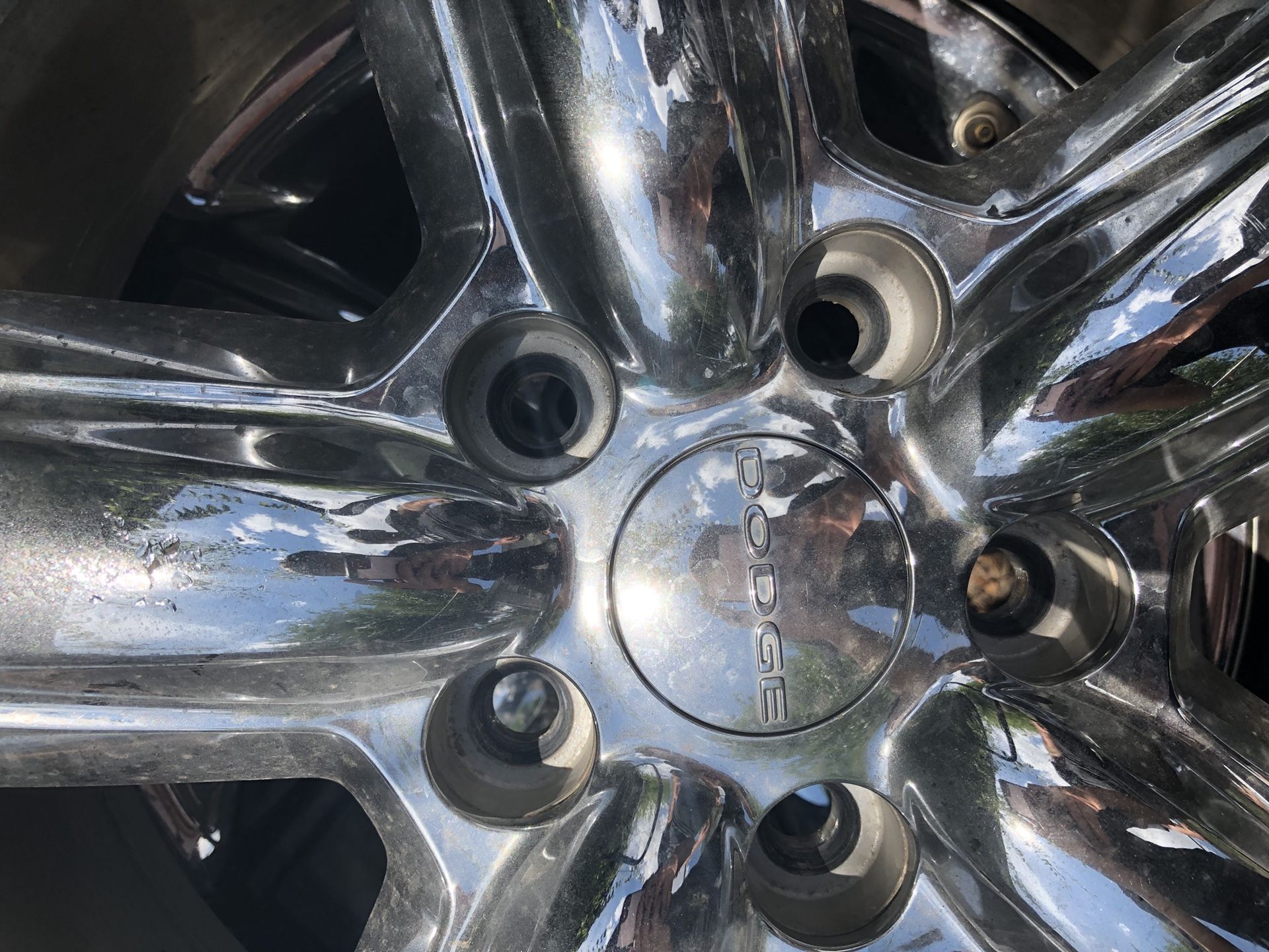 2 !!! 20 inch Dodge Durango wheels and tires 265/50/r20