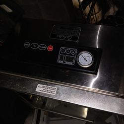 Commercial Grade Vaccum Sealer 