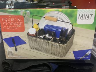 Picnic Organizer Basket