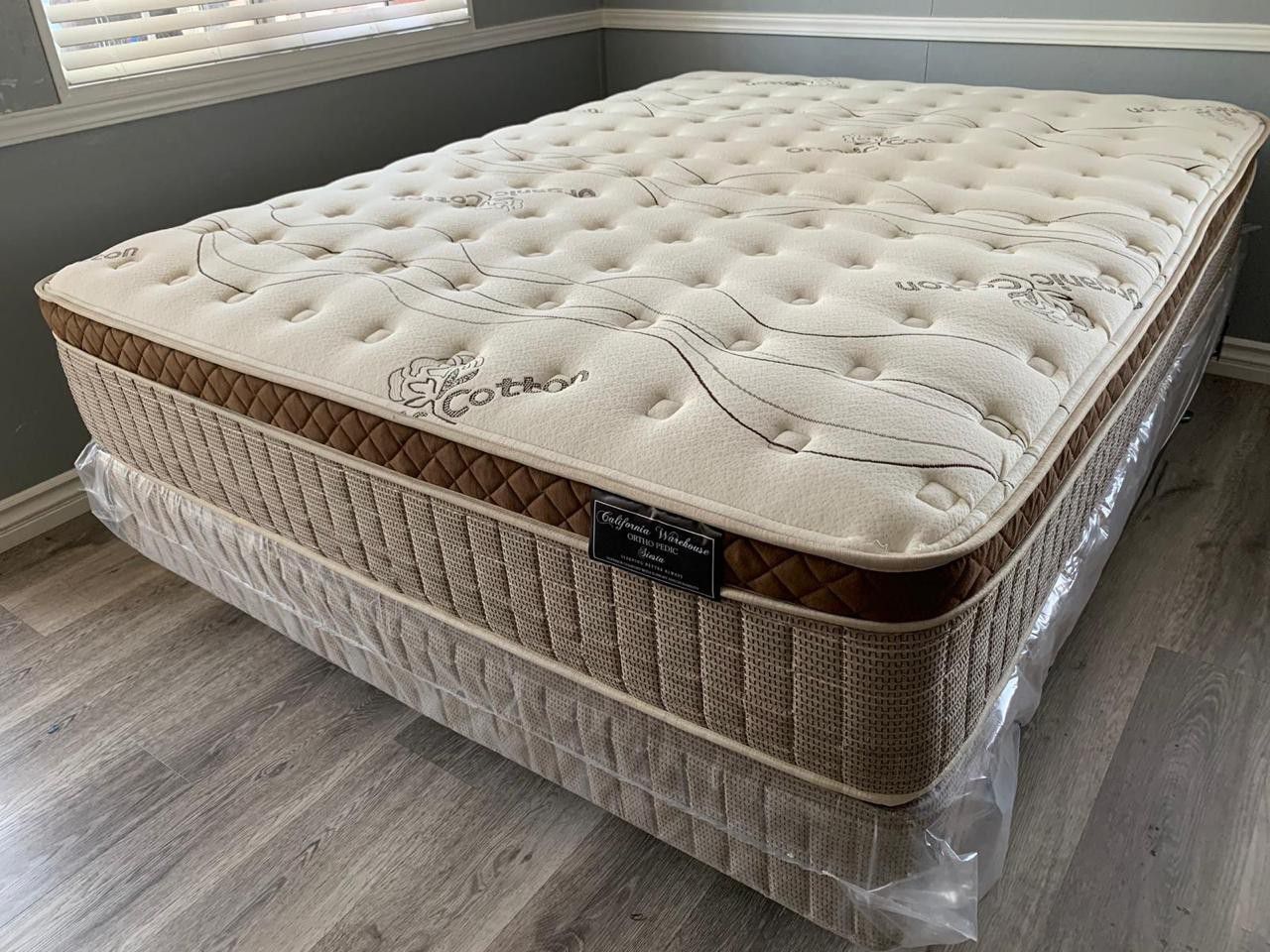 Queen organic cloud edition siesta europillow top mattress and boxpring