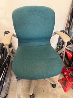 Desk chair
