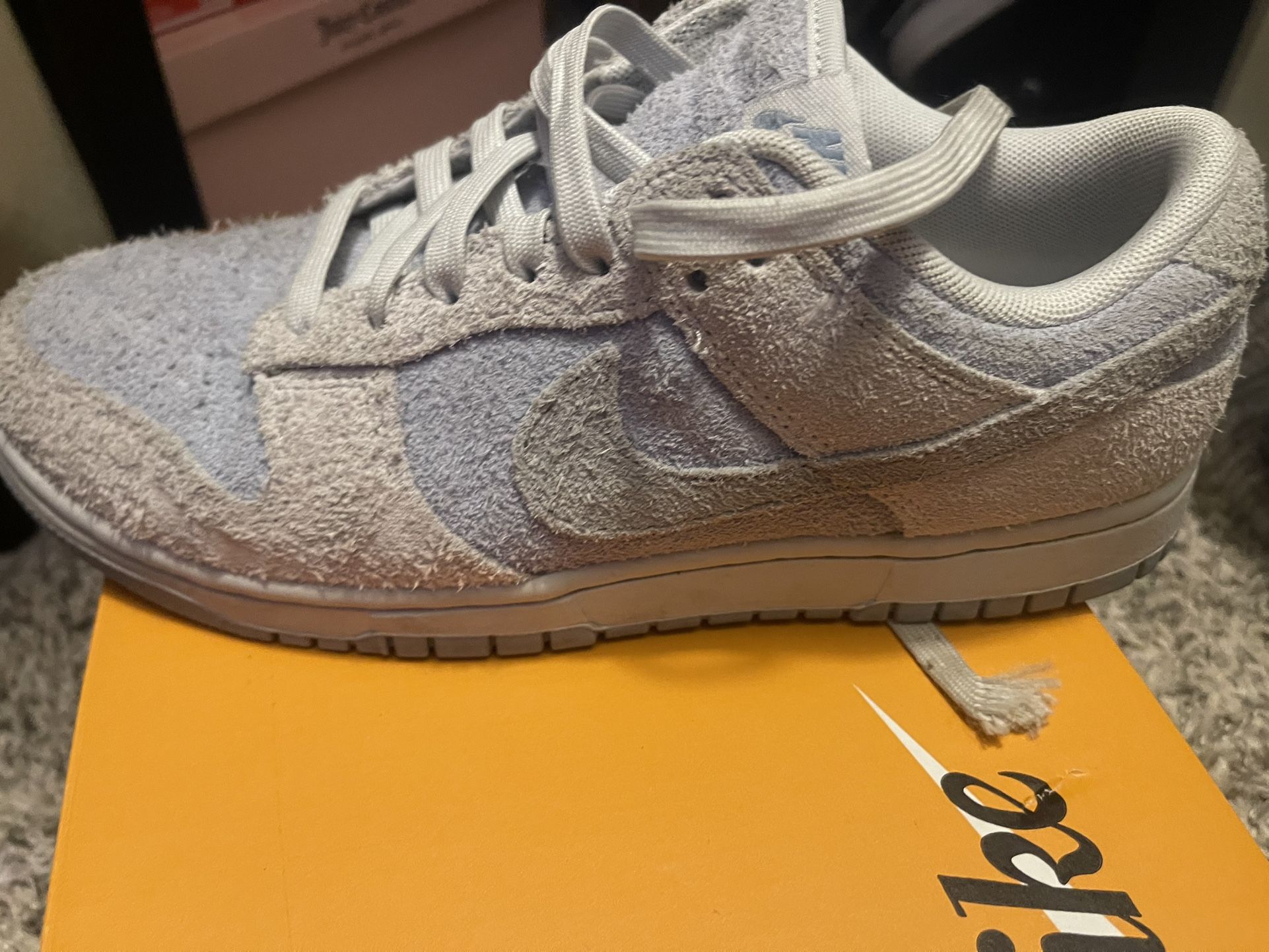Women’s Dunks Size 8 Terry Cloth