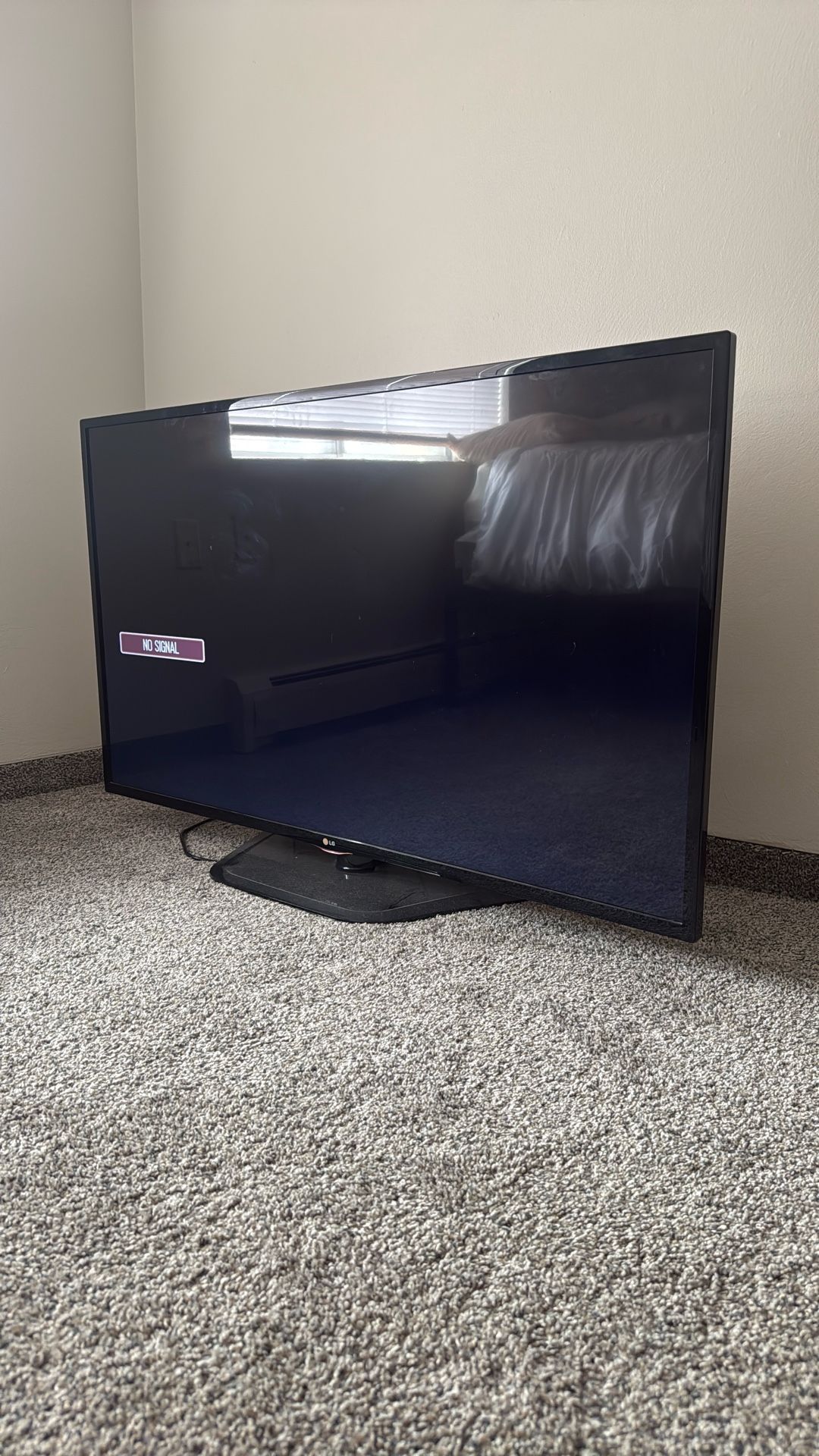 55’ LG TV