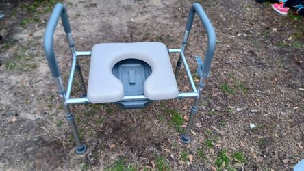 Extra Wide Toilet Raised Seat 400lb Capacity