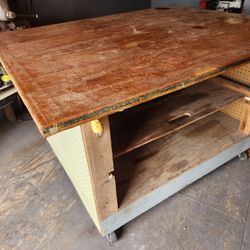 Work Table 5x4 In Excellent Shape 