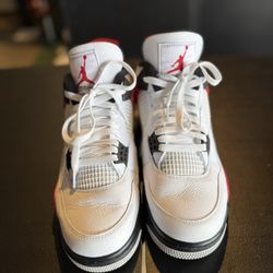 Jordan 4 Retro Red Cement size 10.5