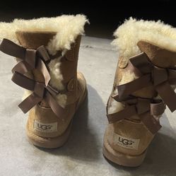 UGG BOOTS 
