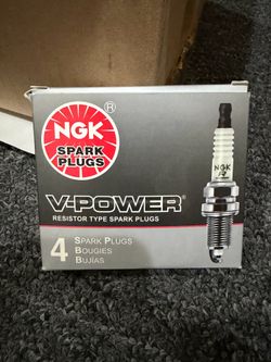 NGK Spark Plug BKR5E-11 - Set of 4