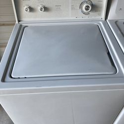 #67 Kenmore Washer. 24 inches Wide 